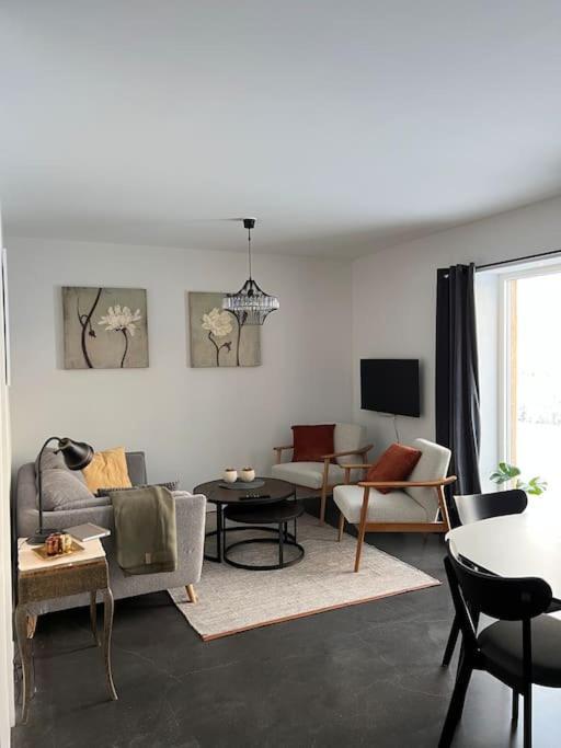 Fint Hus Naera Jaervsoebacken Vila Exterior foto